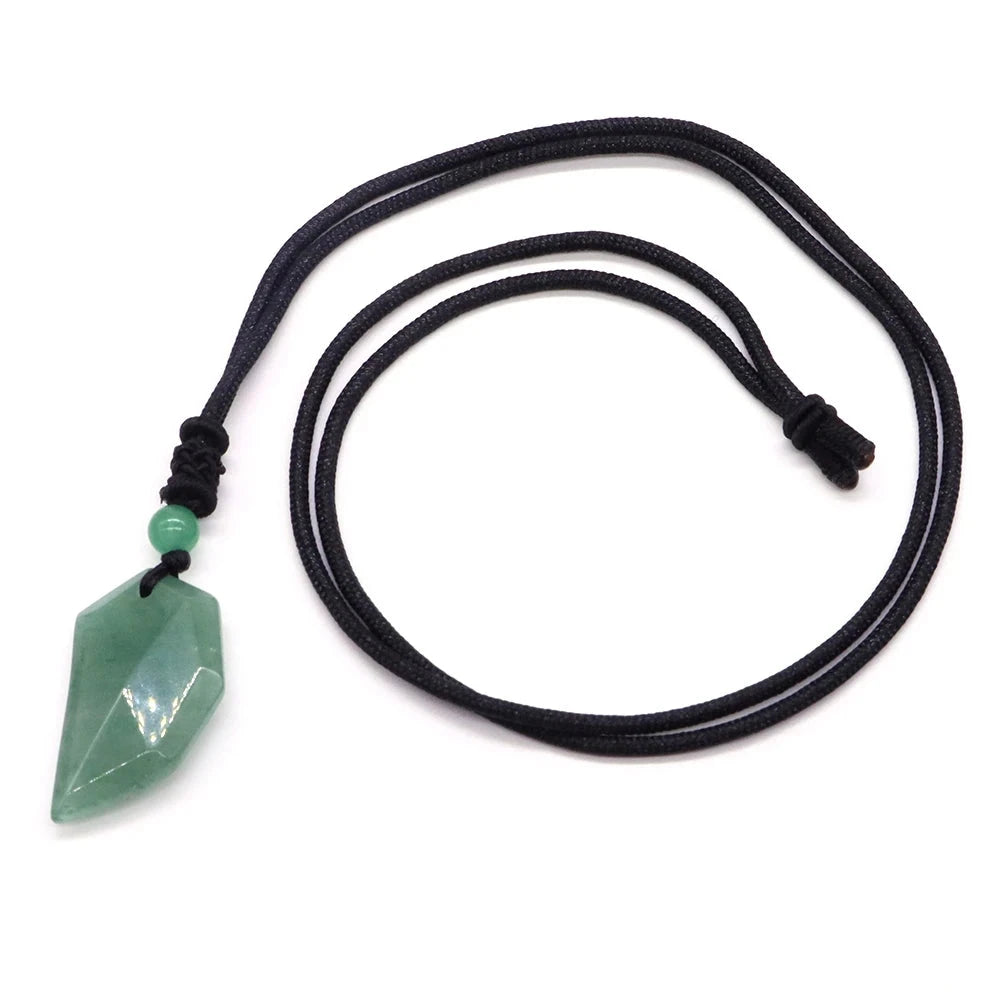Collier Pendentif en Pierre Naturelle Aile d'Ange