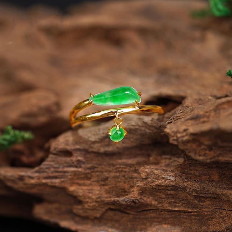 Anneau de la feuille de saule pleureur en calcédoine verte - Eclat de Pierre