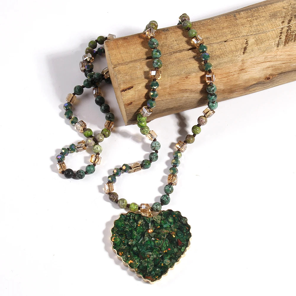 Collier bohème en pierre naturelle