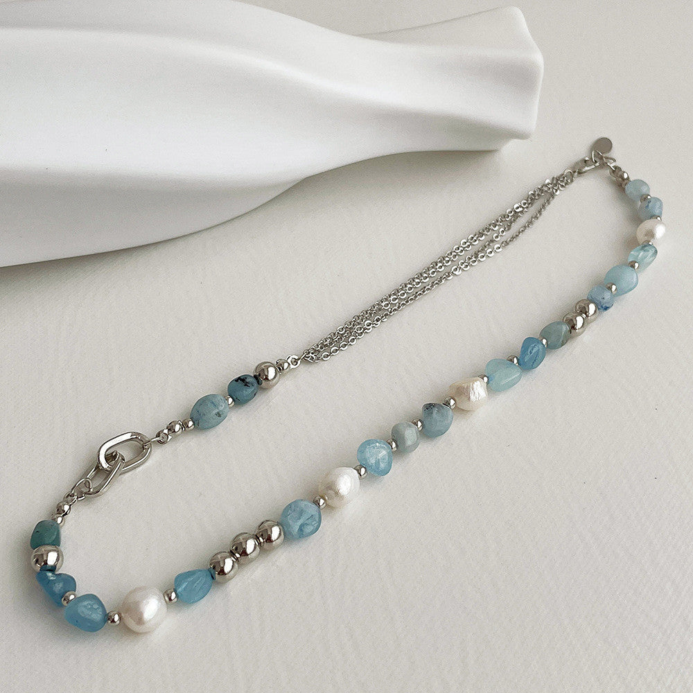 Collier en pierre naturelle et cristal bleu