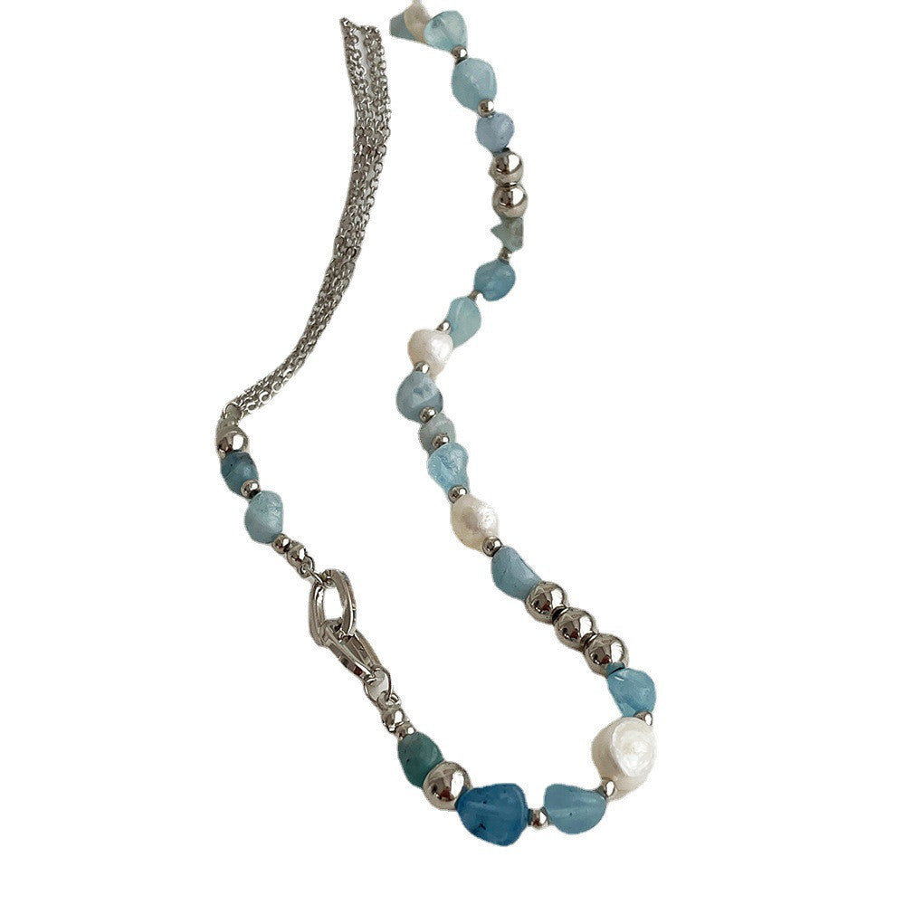 Collier en pierre naturelle et cristal bleu