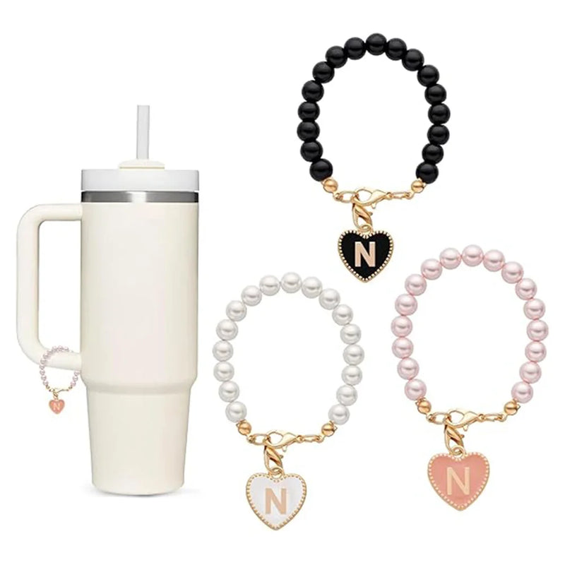Accesssoire Personnalisée avec Breloques Initiales et Perles Naturelles – Cadeau Unique
