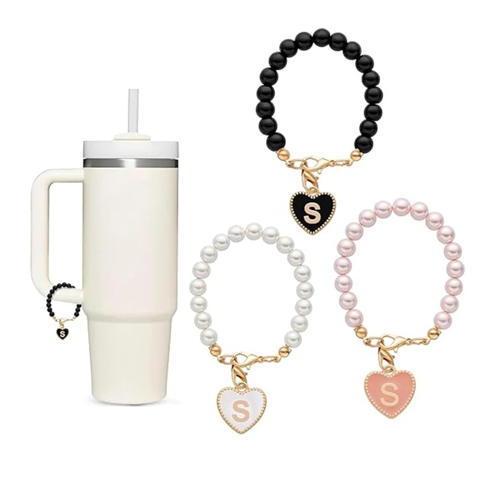 Accesssoire Personnalisée avec Breloques Initiales et Perles Naturelles – Cadeau Unique