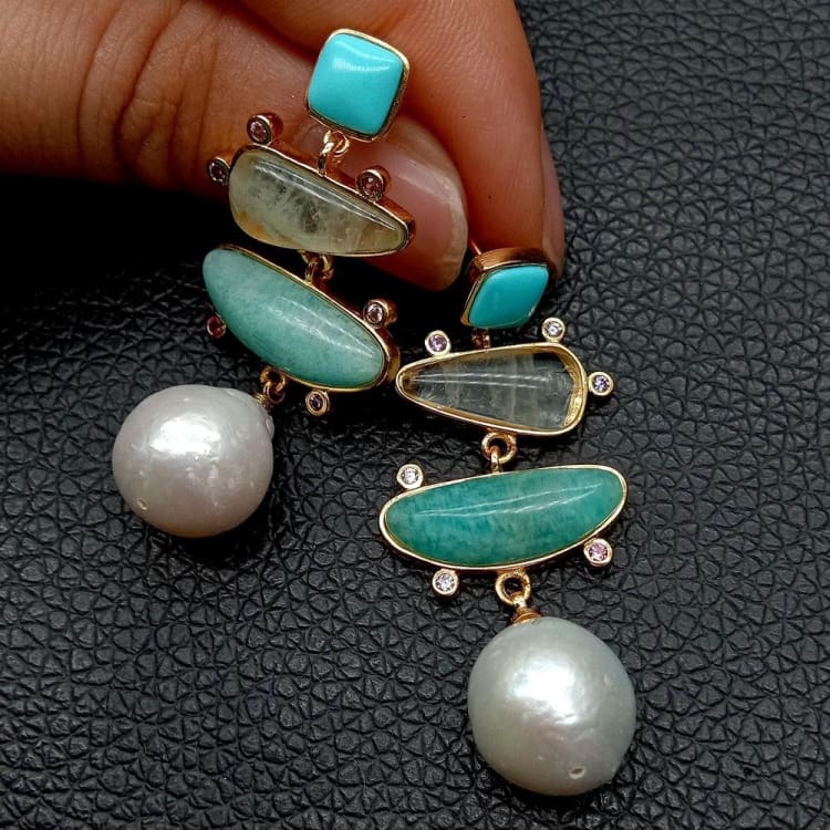 Boucles d'oreilles fantaisistes en turquoise, amazonite et perle