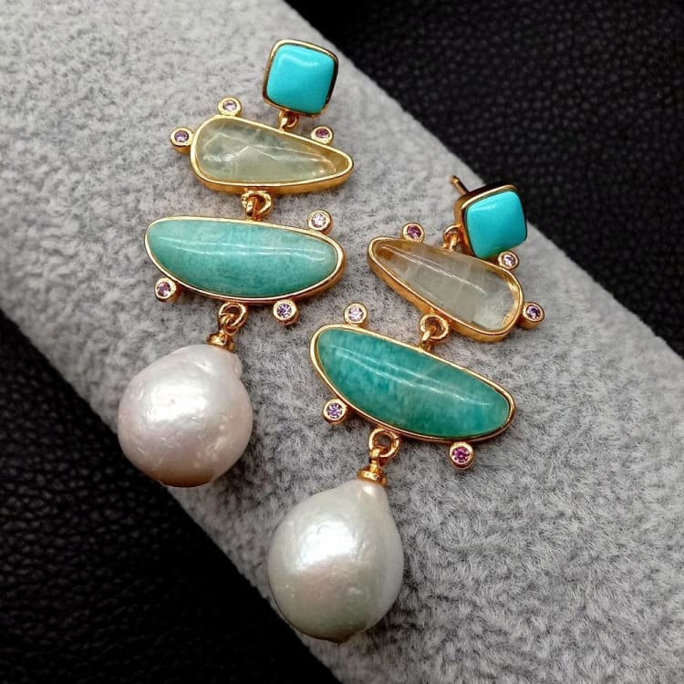 Boucles d'oreilles fantaisistes en turquoise, amazonite et perle