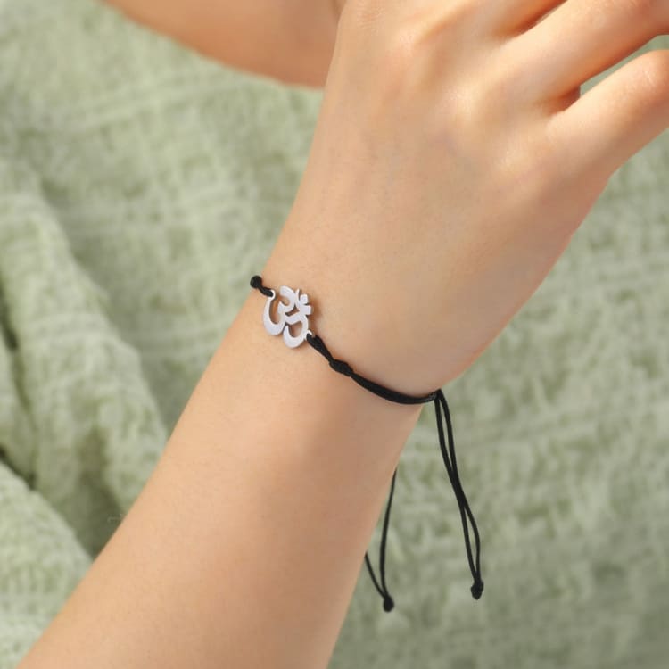 Bracelet bouddhiste avec symbole OM