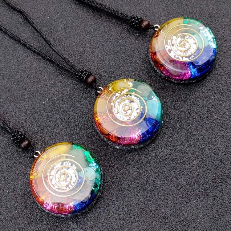 Collier 7 Chakras en forme d’escargot