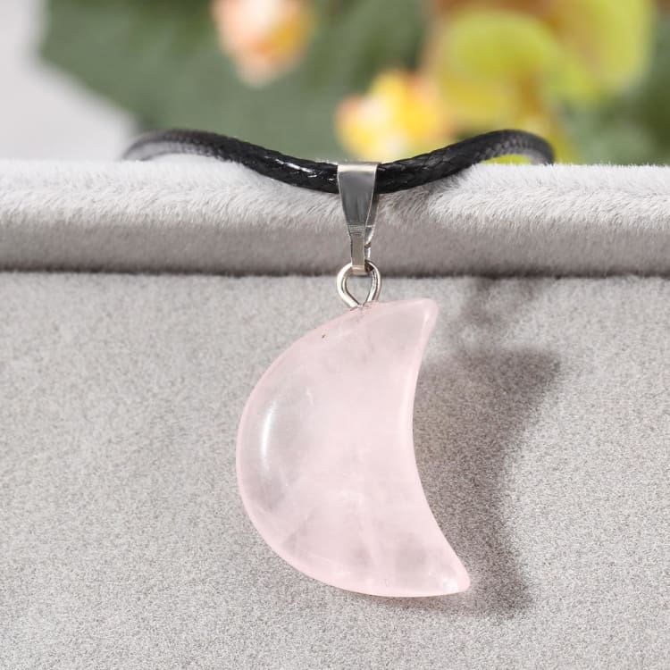 Collier Croissant de Lune en Quartz Rose