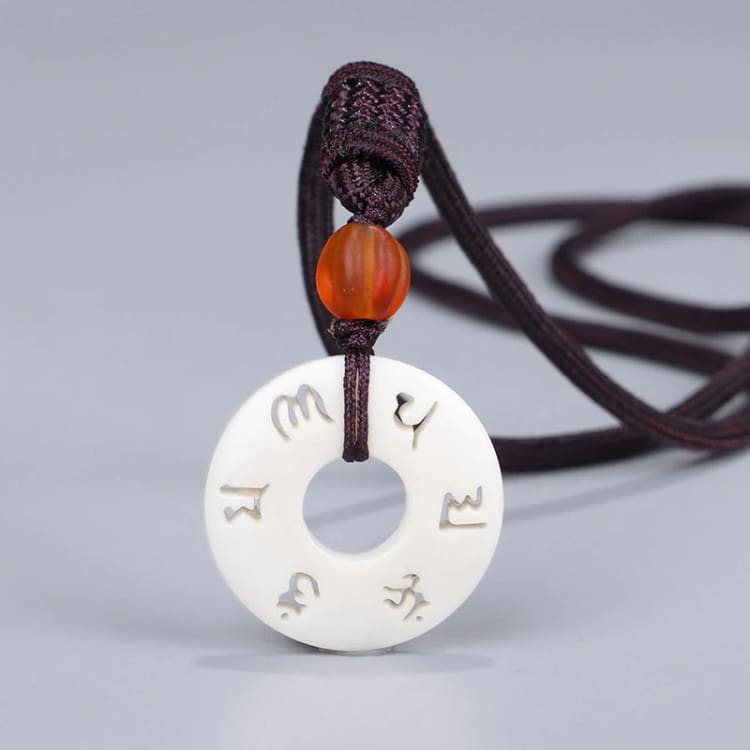 Collier du Mantra des six mots