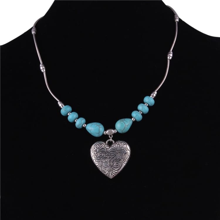 Collier en turquoise - L'amour gravé