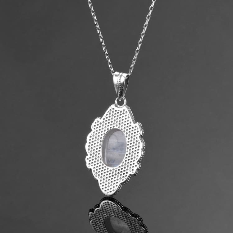 Collier 'Joyau de la Lune'