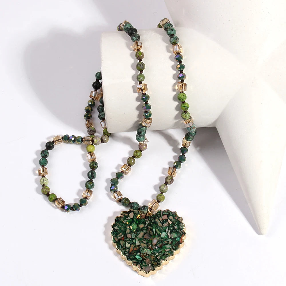 Collier bohème en pierre naturelle