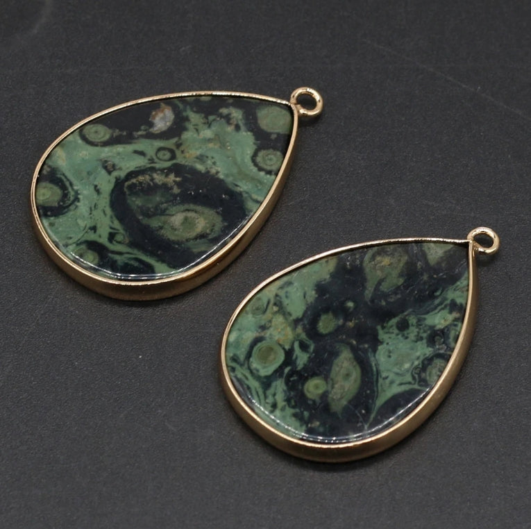 Pendentif en Œil de Tigre Vert Naturel